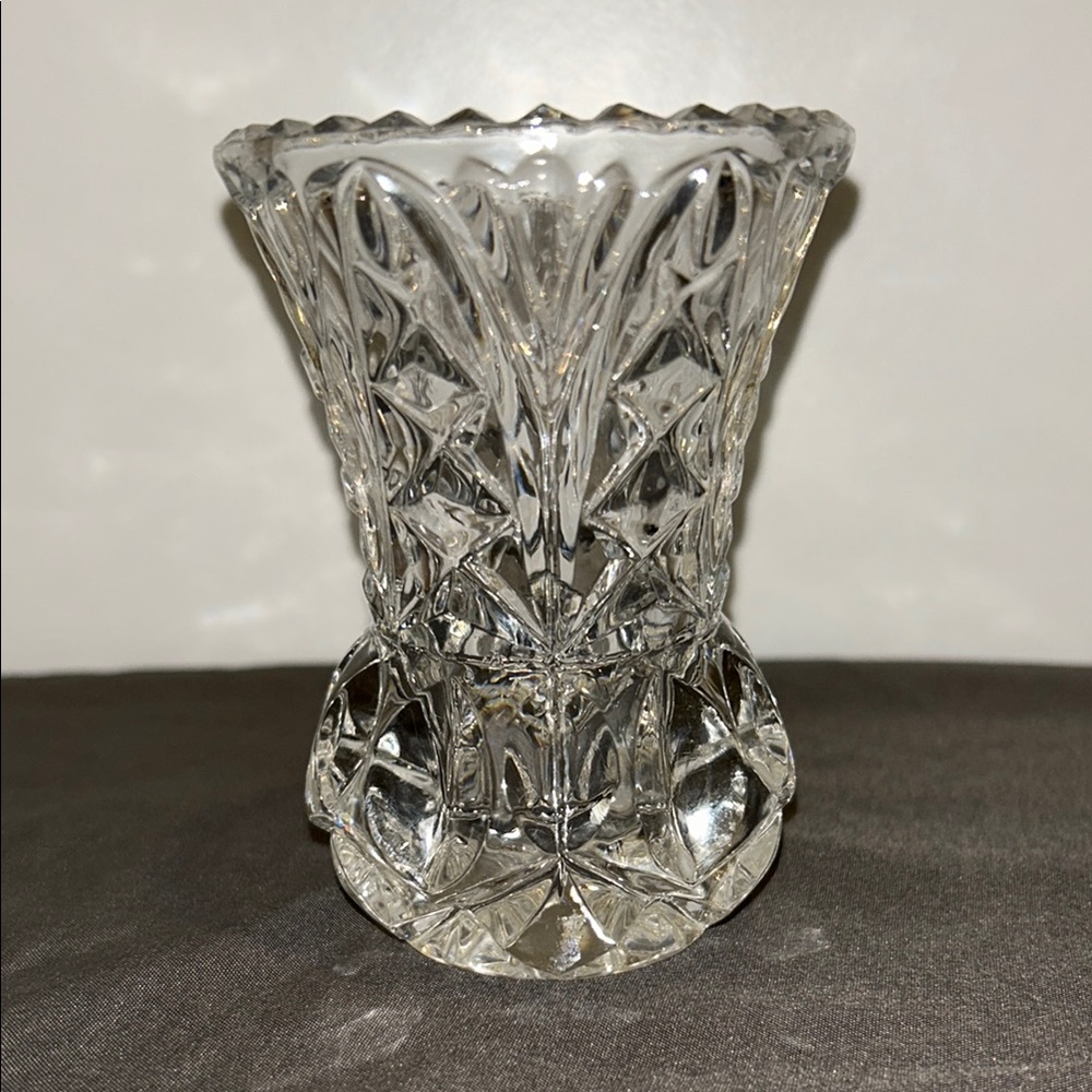 Elegant Crystal Vase